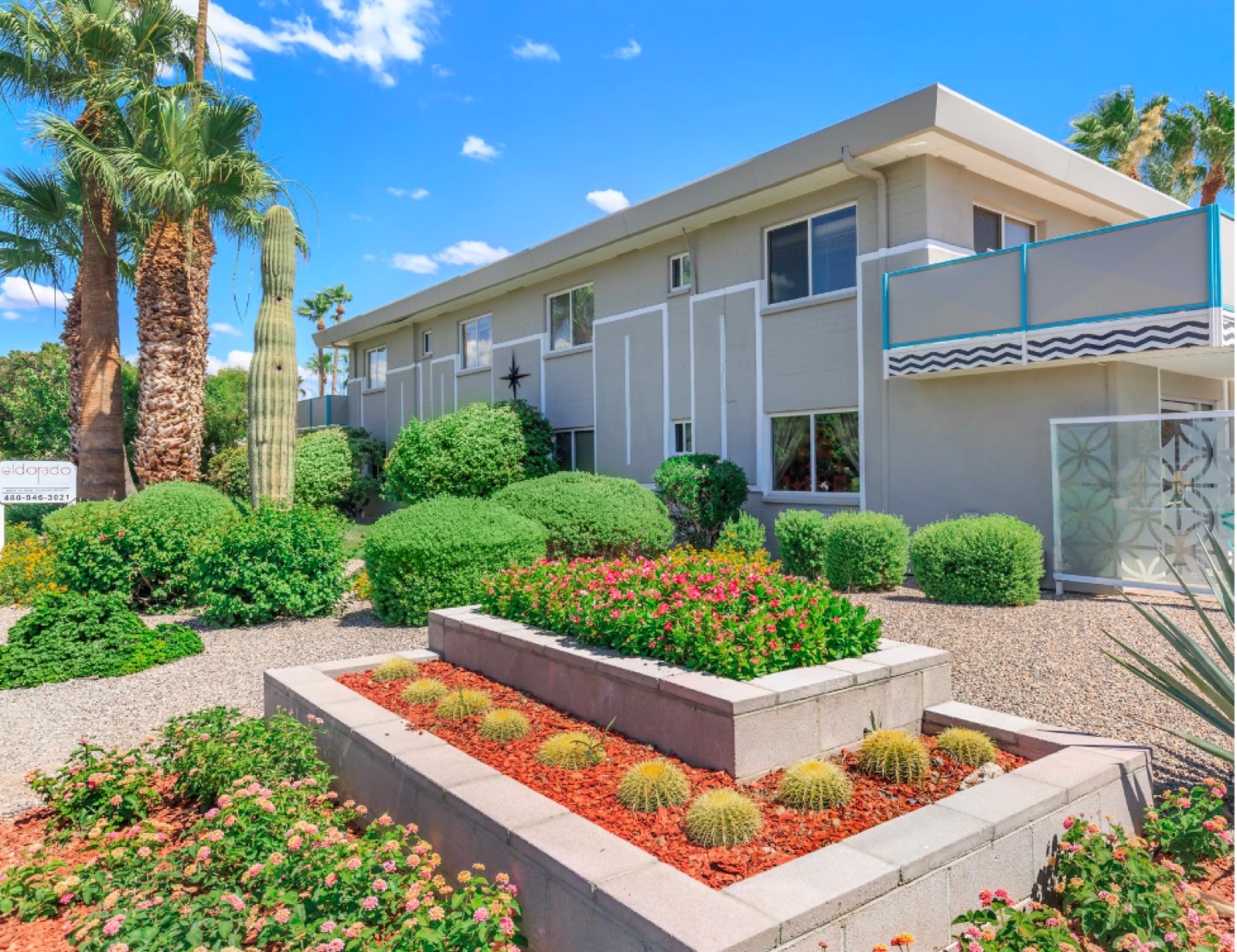 El Dorado Apartments — mid-century modern garden apartments in Old Town Scottsdale